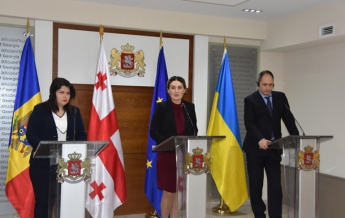 Украина, Грузия и Молдова подписали соглашение о реинтеграции территорий (видео)