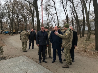 Губернатор попросил жителей Мелитополя и района спокойно реагировать на военную технику (видео)