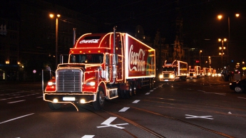 Свято наближається: В Запорожье сегодня приедет легендарный грузовик Coca-Cola