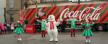 В Запорожье приехал караван из рекламы "Кока-Кола" (ФОТО)