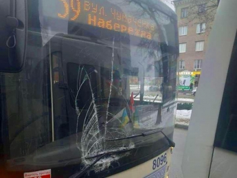 В Запорожье столкнулись автобус с маршруткой (Фото)