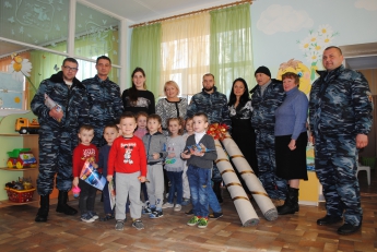Новогодний рейд: охранное предприятие «ВИТЯЗЬ-777» исполняет мечты мелитопольской детворы