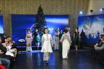 Запорожские девушки-военнослужащие снялись для календаря (ФОТО)