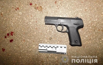 В Киеве мужчина из пистолета ранил двух квартирантов