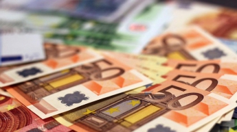 НБУ значительно понизил курс евро