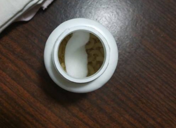 Вместо таблеток запорожанке продали в аптеке макароны (фото)