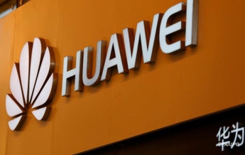 Huawei наказала сотрудников за поздравления с iPhone