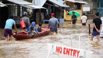 Число жертв шторма на Филиппинах увеличилось до 126 человек