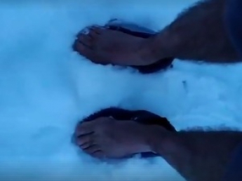 В Мелитополе чиновник бежал по снегу босиком (видео)