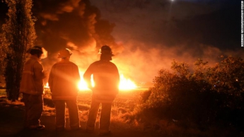 Взрыв трубопровода в Мексике: погибших уже 76