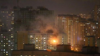 В Киеве вспыхнула многоэтажка