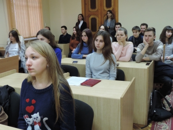 Молодежь в Мелитополе взялась за создание молодежного парламента (фото)