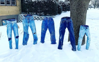 В США набирает обороты челендж "ледяные штаны" (фото)