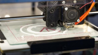 Ученые создали 3D-принтер, печатающий при помощи лучей света (видео)