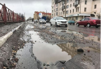 Депутаты хотят взяться за мафиозные схемы ремонта дорог Киева