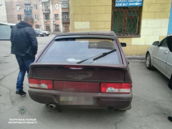 У запорожского должника-алиментщика отобрали автомобиль