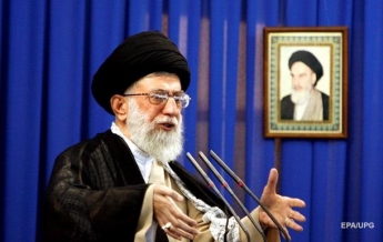 Духовный лидер Ирана пожелал смерти Трампу