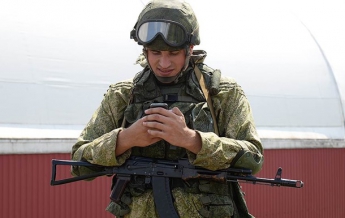 Военным РФ запретили иметь смартфоны и вести соцсети