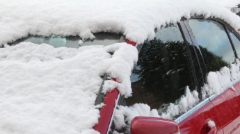 Снег и морозы до -15: погода приготовила украинцам зимний 