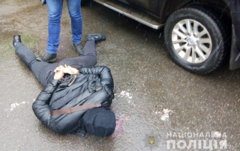 В Днепропетровской области задержали угонщиков элитных автомобилей (фото, видео)