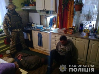 В Запорожье штурмовали дом крупного криминального авторитета (ФОТО, ВИДЕО)