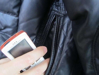 Первокурсница мелитопольского ВУЗа украла телефон для своей мамы
