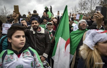В Алжире возобновились протесты (фото)
