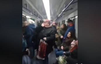 В метро Харькова произошла драка из-за попрошайки