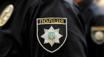 Пьяный мужчина избил ребенка и копов в Одесской области