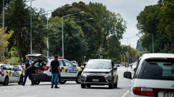 В мечети Новой Зеландии расстреляли людей, много жертв