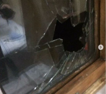 Неизвестные кидали булыжники в окна поезда «Запорожье-Киев» (Фото)