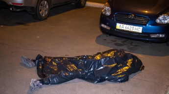 В Киеве парень выбросился из окна