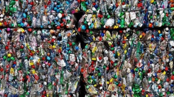 170 стран обязались сократить объем потребления пластика - ООН