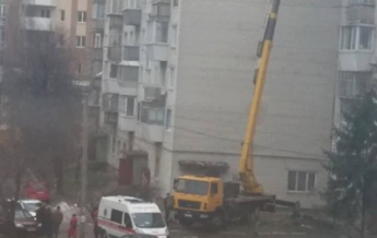 В Борисполе рабочий упал с высоты и разбился