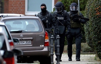Полиция Германии задержала десять подозреваемых в терроризме