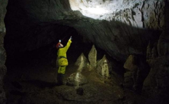 Ученые обнаружили «библейскую» пещеру: самая длинная в мире (фото)
