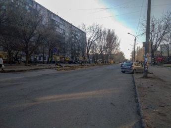 Смотри: как на Бородинском расправились с уличными торговцами и припаркованными авто