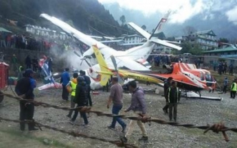 Самолет и вертолет столкнулись в Непале (фото, видео)