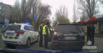Пьяный водитель колесил по Запорожью, пытаясь скрыться от полиции (ФОТО)