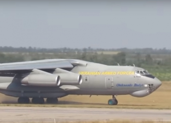 Мелитопольские летчики продемонстрировали экстремальное приземление ИЛ-76 (видео)