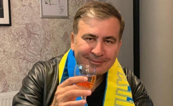 Саакашвили попросил Украину отменить запрет на въезд: уже купил билет