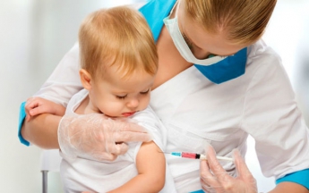В частных клиниках можно будет бесплатно сделать прививку