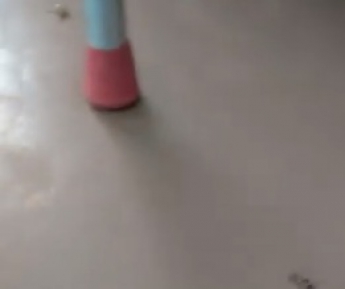 В сети показали ужасы местной больницы - тараканы лезут в рот (фото)