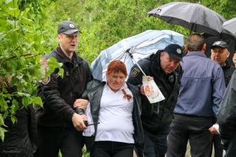 В Мелитополе полицейские задержали женщину-провокатора (фото)