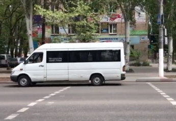 У мелитопольских маршрутчиков свои правила перевозки пассажиров (видео)