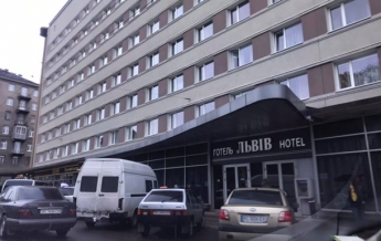 Во Львове сообщили о минировании пяти отелей