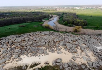 Красоту Каменной Могилы показали с высоты птичьего полета (видео)