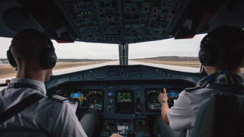 В Австралии пилот 40 минут пролетел без сознания