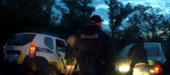 В Запорожье водитель с 5 девушками в авто устроил погоню с полицией (Видео)