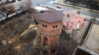 Старинная башня, рядом с которой собирались строить ТРЦ, получила охранный статус